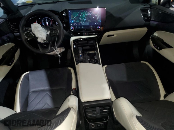 2024 Lexus NX 350 Luxury with VIN 2T2HGCEZ1RC032641, listed as a Copart auction lot 78961404 with 13,066 mi miles and Salvage title. Bid and sale history available at DreamBid. Image 8.
