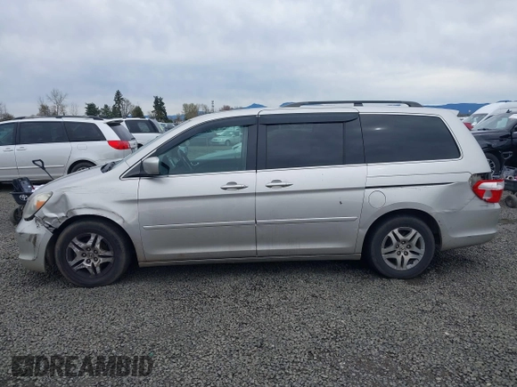 2007 Honda Odyssey EX-L with VIN 5FNRL38727B400249, listed as a IAAI auction lot 41813836 with 275,661 mi miles. Bid and sale history available at carsss.com. Image 6.