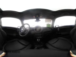 2020 MINI Hardtop Cooper S z VIN WMWXR5C00L2L44737, wystawiony jako IAAI lot #42091511 z przebiegiem 24 356 mil mil oraz . Historia ofert i sprzedaży dostępna na DreamBid. Obrazek 19.