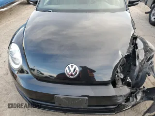 2012 Volkswagen Beetle 2.5L with VIN 3VWJX7AT1CM640492, listed as a Copart auction lot 82370824 with 152,487 mi miles and Non Repairable. Bid and sale history available at carsss.com. Image 12.