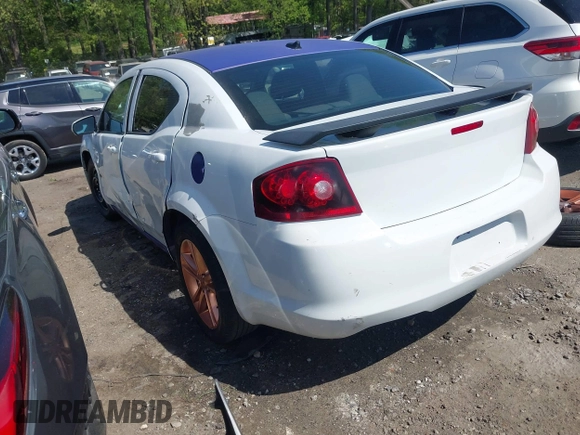 2013 Dodge Avenger SXT z VIN 1C3CDZCB2DN544550, wystawiony jako IAAI lot #42007740 z przebiegiem 85 714 mil mil oraz . Historia ofert i sprzedaży dostępna na DreamBid. Obrazek 3.