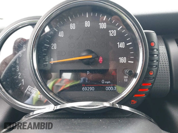 2016 MINI Hardtop with VIN WMWXP5C5XG3B76383, listed as a IAAI auction lot 42087668 with 69,290 mi miles and . Bid and sale history available at DreamBid. Image 7.