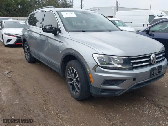 2019 Volkswagen Tiguan SE with VIN 3VV3B7AX6KM138493, listed as a IAAI auction lot 41367279 with 84,534 mi miles. Bid and sale history available at carsss.com. Image 1.