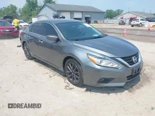 2017 Nissan Altima SV z VIN 1N4AL3AP8HC134165, wystawiony jako IAAI lot #42425763 z przebiegiem 153 362 mil mil oraz . Historia ofert i sprzedaży dostępna na DreamBid. Obrazek 1.