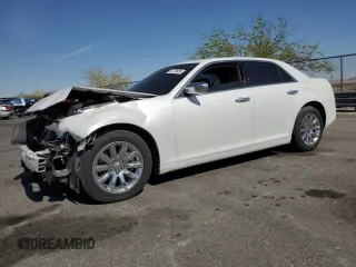 2012 Chrysler 300 C z VIN 2C3CCAET6CH195930, wystawiony jako Copart lot #54779835 z przebiegiem 103 022 mil mil oraz Szkoda całkowita • Salvage title. Historia ofert i sprzedaży dostępna na DreamBid. Obrazek 1.