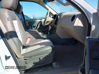 2006 Ford Explorer Eddie Bauer with VIN 1FMEU74E26UA59864, listed as a IAAI auction lot 41631105 with 119,348 mi miles. Bid and sale history available at carsss.com. Image 5.