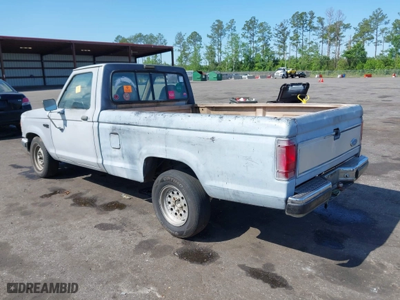 1992 Ford Ranger XLT with VIN 1FTCR10X3NUB44356, listed as a IAAI auction lot 41995985 with 474,423 mi miles. Bid and sale history available at carsss.com. Image 3.