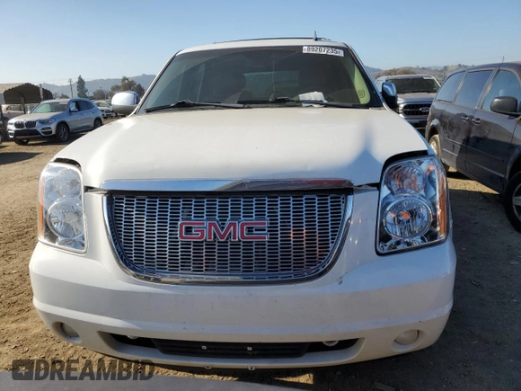 2008 GMC Yukon SLT 4SA z VIN 1GKFK13028J192313, wystawiony jako Copart lot #89207235 z przebiegiem 240 812 mil mil oraz Szkoda całkowita • Salvage title. Historia ofert i sprzedaży dostępna na DreamBid. Obrazek 5.