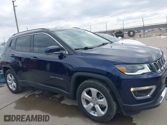 2019 Jeep Compass Limited with VIN 3C4NJCCB7KT749417, listed as a IAAI auction lot 41376703 with 69,708 mi miles. Bid and sale history available at carsss.com. Image 13.