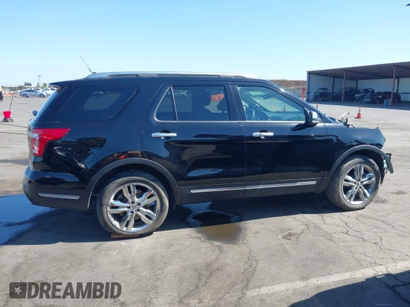 2018 Ford Explorer Platinum with VIN 1FM5K8HT0JGB32399, listed as a IAAI auction lot 42499905 with 51,345 mi miles and . Bid and sale history available at DreamBid. Image 14.