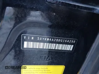 2011 Kia Sorento SX with VIN 5XYKW4A28BG164298, listed as a IAAI auction lot 41648808 with 233,261 mi miles. Bid and sale history available at carsss.com. Image 9.