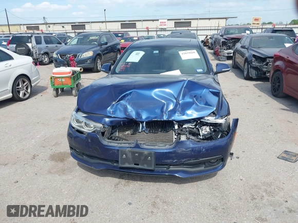 2018 BMW 3 Series 320i with VIN WBA8E1G56JNU92997, listed as a IAAI auction lot 42039869 with 105,085 mi miles. Bid and sale history available at carsss.com. Image 11.