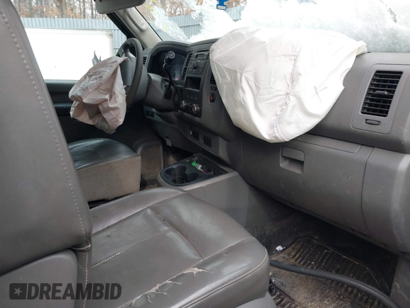 2016 Nissan NV SL with VIN 1N6BF0KY5GN804556, listed as a IAAI auction lot 41523068 with 145,675 mi miles. Bid and sale history available at carsss.com. Image 5.