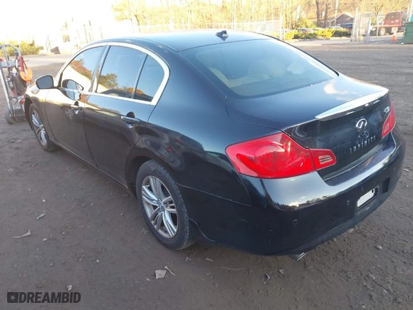2013 Infiniti G37 Sedan x with VIN JN1CV6AR9DM760671, listed as a IAAI auction lot 40827763 with 86,894 mi miles. Bid and sale history available at carsss.com. Image 3.