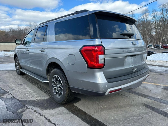 2023 Ford Expedition Max XLT with VIN 1FMJK1J82PEA55695, listed as a Copart auction lot 47253155 with NaN miles and Non Repairable. Bid and sale history available at carsss.com. Image 2.