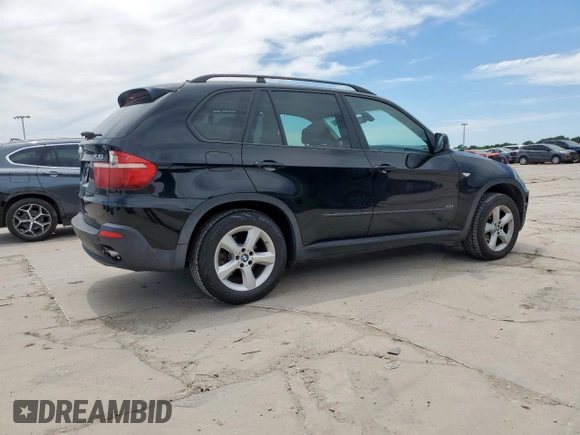 2008 BMW X5 3.0si z VIN 5UXFE43588L009967, wystawiony jako Copart lot #57900245 z przebiegiem 137 882 mil mil oraz Czysty tytuł • Clean title. Historia ofert i sprzedaży dostępna na DreamBid. Obrazek 3.