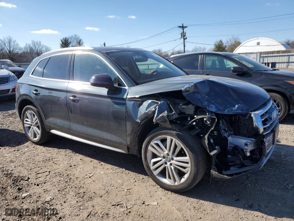 2020 Audi Q5 Premium Plus with VIN WA1BNAFY6L2058520, listed as a Copart auction lot 47529805 with 35,709 mi miles and Salvage Title. Bid and sale history available at carsss.com. Image 4.
