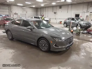 2022 Hyundai Sonata Hybrid SEL with VIN KMHL34JJ5NA047976, listed as a IAAI auction lot 41350961 with 25,063 mi miles. Bid and sale history available at carsss.com. Image 1.