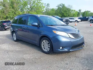2015 Toyota Sienna XLE с VIN 5TDYK3DC9FS551181, выставлен на аукционе IAAI как лот 42263669 с пробегом 114 752 миль миль и . История ставок и продаж доступна на DreamBid. Изображение 1.