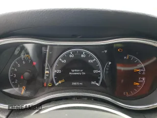 2021 Jeep Grand Cherokee Laredo X with VIN 1C4RJFAG7MC700525, listed as a Copart auction lot 60621115 with 25,670 mi miles and Salvage title. Bid and sale history available at DreamBid. Image 9.