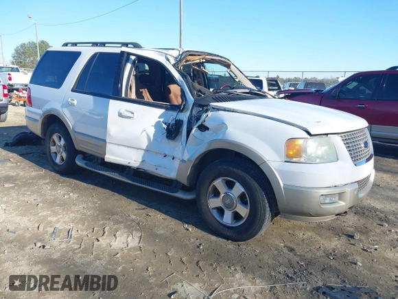 2005 Ford Expedition Eddie Bauer with VIN 1FMFU18505LB03828, listed as a IAAI auction lot 41326110 with 218,637 mi miles. Bid and sale history available at carsss.com. Image 1.