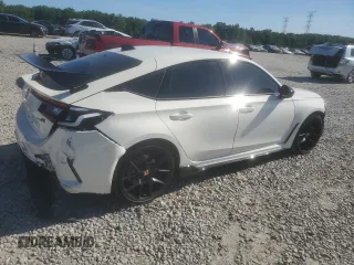 2023 Honda Civic Type R z VIN JHMFL5G42PX003702, wystawiony jako Copart lot #61310054 z przebiegiem 3 158 mil mil oraz Szkoda całkowita • Salvage title. Historia ofert i sprzedaży dostępna na DreamBid. Obrazek 3.