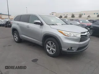 2015 Toyota Highlander LE Plus z VIN 5TDZKRFH1FS104473, wystawiony jako IAAI lot #41760691 z przebiegiem 79 654 mil mil oraz . Historia ofert i sprzedaży dostępna na DreamBid. Obrazek 1.