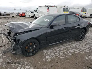 2021 Alfa Romeo Giulia with VIN ZARFANAN8M7643746, listed as a Copart auction lot 62511614 with 0 mi miles and Salvage Title. Bid and sale history available at carsss.com. Image 1.