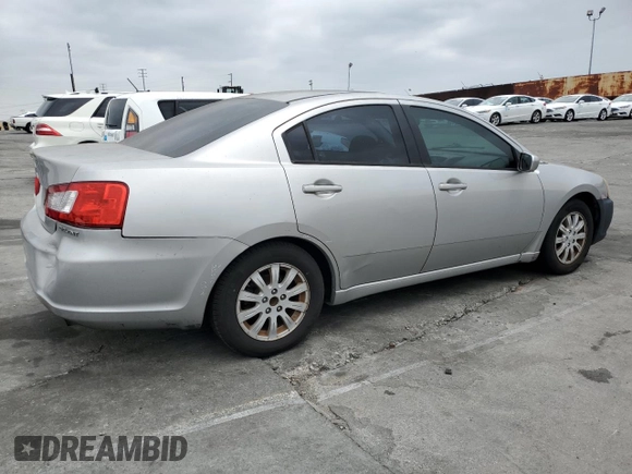 2012 Mitsubishi Galant FE z VIN 4A32B2FF7CE022785, wystawiony jako Copart lot #55182125 z przebiegiem 132 031 mil mil oraz Czysty tytuł • Clean title. Historia ofert i sprzedaży dostępna na DreamBid. Obrazek 3.