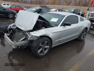 2013 Ford Mustang V6 with VIN 1ZVBP8AM1D5209466, listed as a IAAI auction lot 41529149 with 88,028 mi miles and . Bid and sale history available at carsss.com. Image 18.