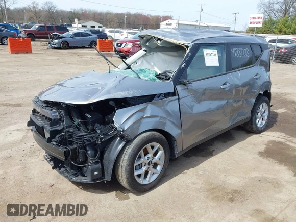 2025 Kia Soul LX with VIN KNDJ23AU9S7934346, listed as a IAAI auction lot 41887228 with 4,819 mi miles. Bid and sale history available at carsss.com. Image 2.