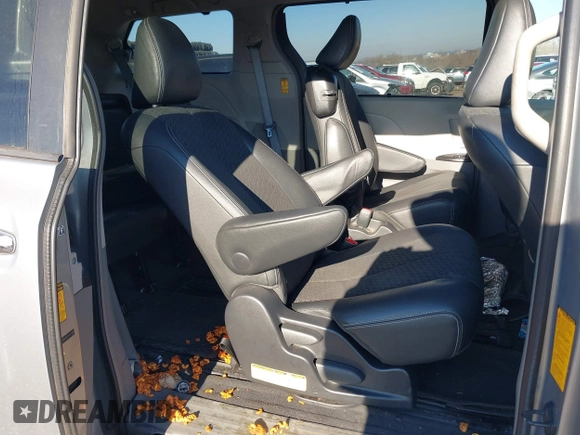 2014 Toyota Sienna SE with VIN 5TDXK3DC3ES471496, listed as a IAAI auction lot 41665914 with Not Provided miles and . Bid and sale history available at DreamBid. Image 8.