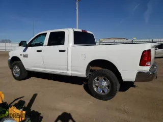 2018 Ram 2500 Tradesman with VIN 3C6UR5CJ0JG378557, listed as a Copart auction lot 47132455 with 105,773 mi miles and Salvage Title. Bid and sale history available at carsss.com. Image 2.