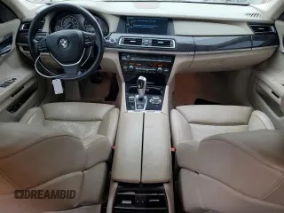 2009 BMW 7 Series 750i с VIN WBAKA83559CY33118, выставлен на аукционе Copart как лот 76340864 с пробегом 99 857 миль миль и Списание • Salvage title. История ставок и продаж доступна на DreamBid. Изображение 8.