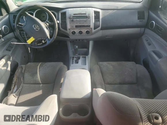 2011 Toyota Tacoma PreRunner with VIN 5TFJU4GN6BX006400, listed as a Copart auction lot 82746824 with Not Provided miles and Clean Title. Bid and sale history available at DreamBid. Image 8.