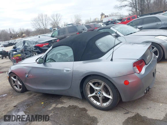 2007 BMW Z4 3.0si with VIN 4USBU535X7LX02797, listed as a IAAI auction lot 41520942 with 115,022 mi miles and . Bid and sale history available at DreamBid. Image 14.