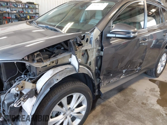 2014 Toyota RAV4 Limited with VIN 2T3DFREV3EW174950, listed as a IAAI auction lot 42542894 with 38,740 mi miles and . Bid and sale history available at DreamBid. Image 6.