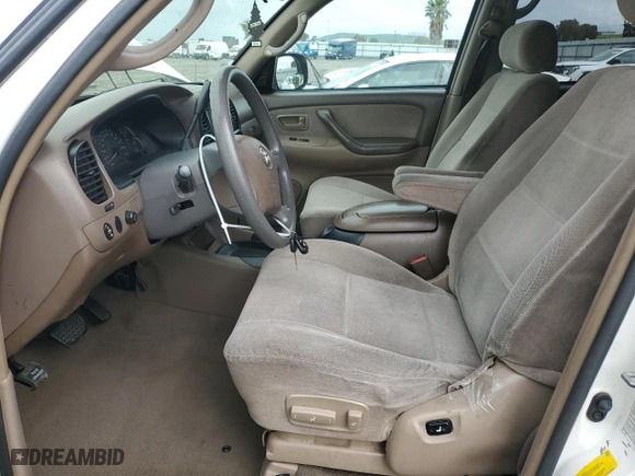 2004 Toyota Sequoia SR5 with VIN 5TDZT34A04S215352, listed as a Copart auction lot 49718005 with 275,765 mi miles and Salvage Title. Bid and sale history available at carsss.com. Image 7.
