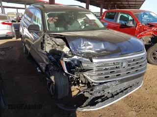 2024 Volkswagen Atlas SE with VIN 1V2LR2CA4RC505410, listed as a IAAI auction lot 41513445 with 18,647 mi miles and . Bid and sale history available at DreamBid. Image 13.
