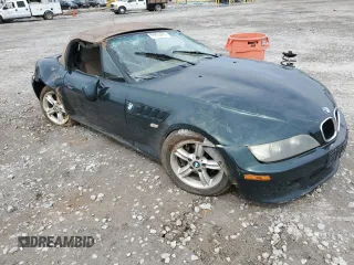 2001 BMW Z3 2.5 z VIN WBACN33461LM04027, wystawiony jako Copart lot #55853495 z przebiegiem 135 040 mil mil oraz Szkoda całkowita • Salvage title. Historia ofert i sprzedaży dostępna na DreamBid. Obrazek 1.