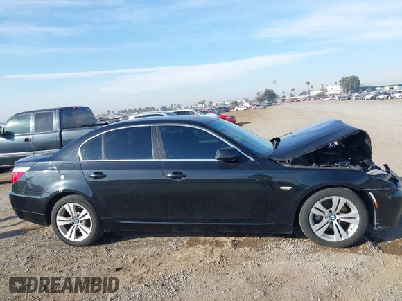 2009 BMW 5 Series 528i with VIN WBANU53589C118174, listed as a IAAI auction lot 41157836 with 139,479 mi miles and . Bid and sale history available at carsss.com. Image 13.