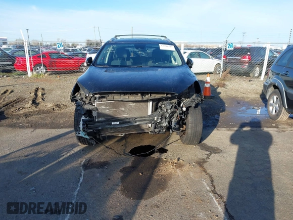 2018 Kia Sorento LX with VIN 5XYPG4A31JG415818, listed as a IAAI auction lot 41794227 with 94,439 mi miles. Bid and sale history available at carsss.com. Image 6.