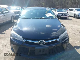 2017 Toyota Camry XLE with VIN 4T1BF1FK2HU754040, listed as a IAAI auction lot 41844369 with 247,772 mi miles. Bid and sale history available at carsss.com. Image 12.