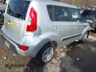 2012 Kia Soul with VIN KNDJT2A59C7391470, listed as a IAAI auction lot 41593186 with 83,299 mi miles. Bid and sale history available at carsss.com. Image 4.