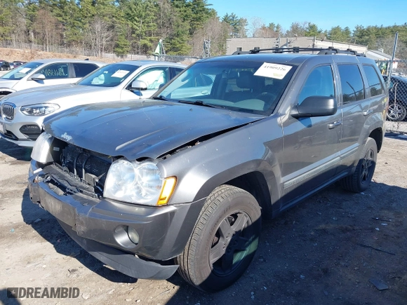 2007 Jeep Grand Cherokee Laredo with VIN 1J8GR48K37C652484, listed as a IAAI auction lot 41909226 with 134,099 mi miles. Bid and sale history available at carsss.com. Image 18.