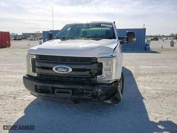 2017 Ford Super Duty F-250 SRW XLT with VIN 1FT7X2A62HED58949, listed as a Copart auction lot 87356484 with 180,805 mi miles and Salvage Title. Bid and sale history available at carsss.com. Image 13.