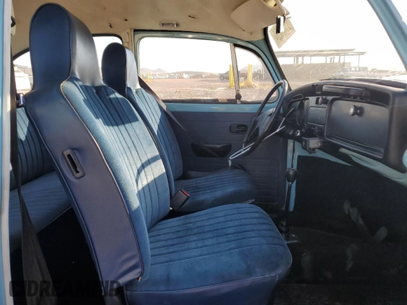 1972 Volkswagen Beetle with VIN 1122223091, listed as a Copart auction lot 81480204 with 84,951 mi miles and Salvage Title. Bid and sale history available at DreamBid. Image 7.