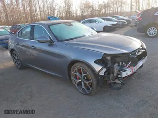 2020 Alfa Romeo Giulia Ti Sport with VIN ZARFANBNXL7632275, listed as a IAAI auction lot 41769866 with 36,268 mi miles. Bid and sale history available at carsss.com. Image 1.