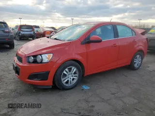 2012 Chevrolet Sonic LT z VIN 1G1JC5SH4C4139243, wystawiony jako Copart lot #45962325 z przebiegiem 113 851 mil mil oraz Szkoda całkowita • Salvage title. Historia ofert i sprzedaży dostępna na DreamBid. Obrazek 1.