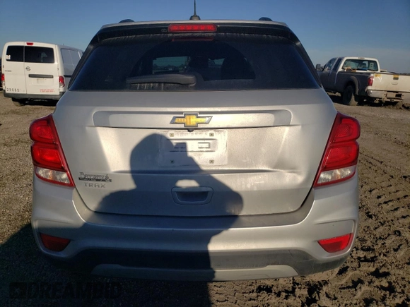 2022 Chevrolet Trax LT with VIN KL7CJLSMXNB518332, listed as a Copart auction lot 43560825 with 17,763 mi miles and Salvage Title. Bid and sale history available at carsss.com. Image 6.